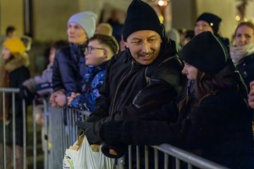 4000 za wycieczkę do Pragi oraz 1500 za trampki