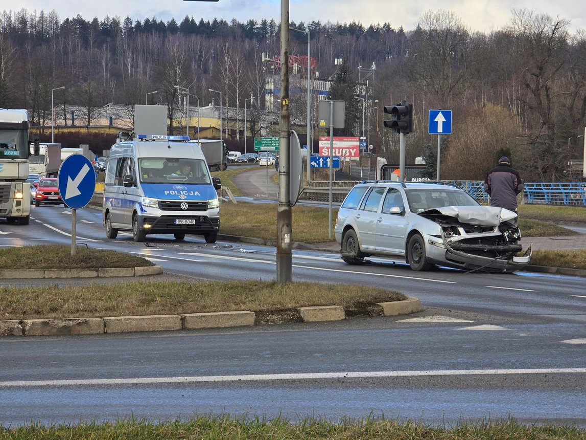 Wypadek koło Aniluxu