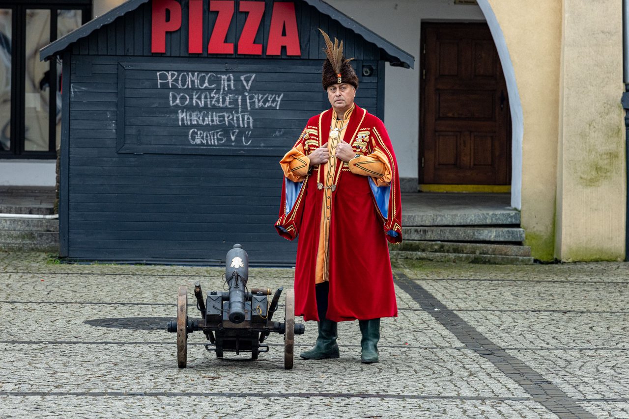 Maturzyści zatańczyli Poloneza