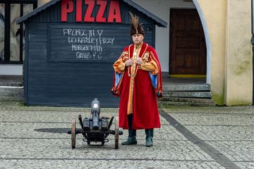 Maturzyści zatańczyli Poloneza