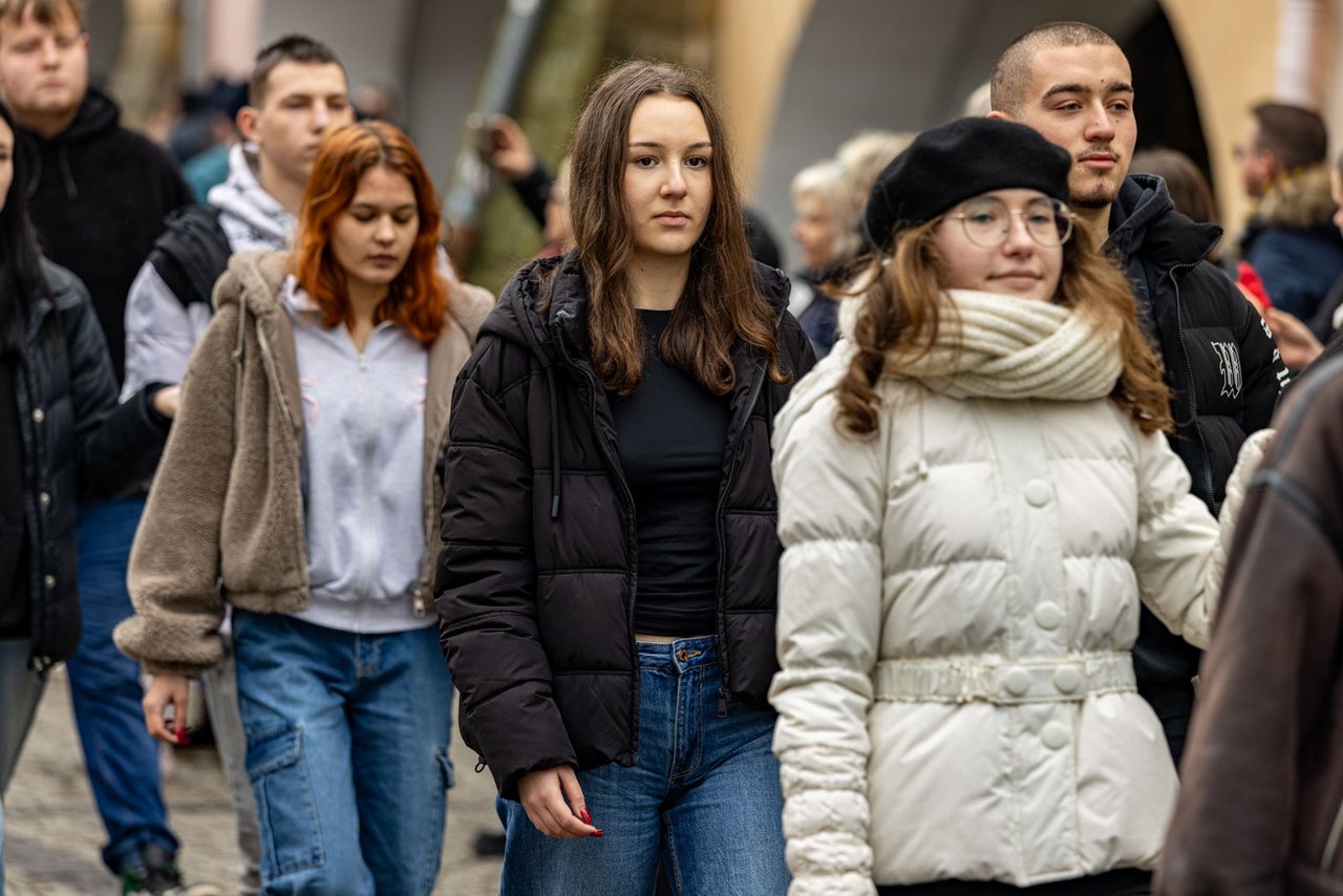 Maturzyści zatańczyli Poloneza