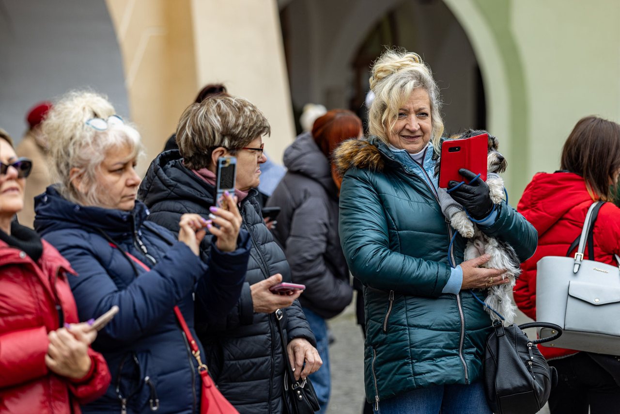 Maturzyści zatańczyli Poloneza