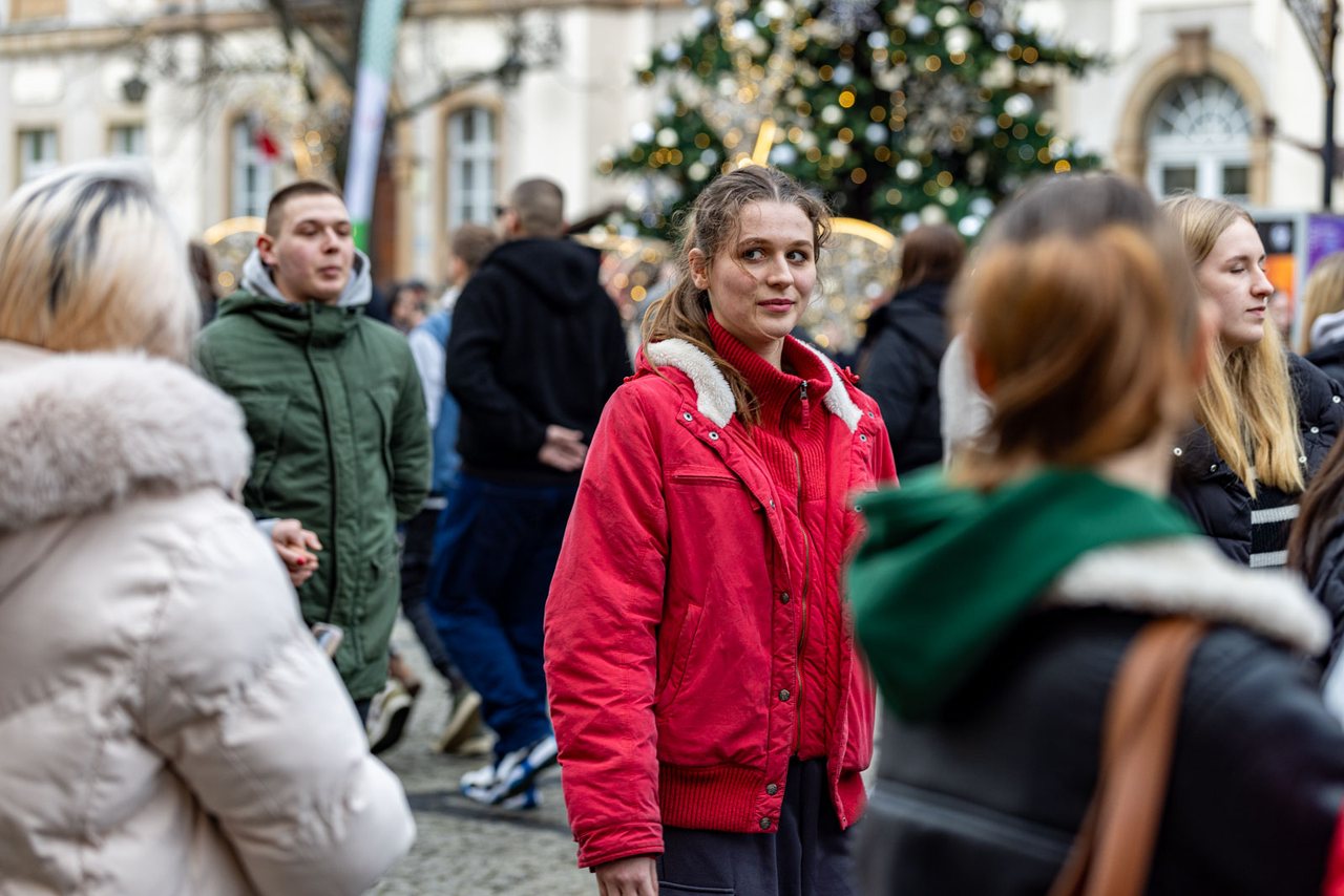 Maturzyści zatańczyli Poloneza