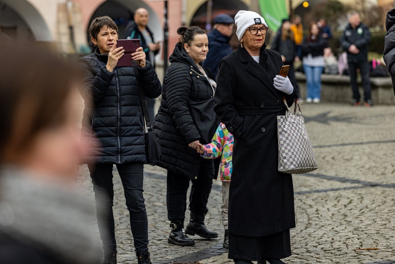 Maturzyści zatańczyli Poloneza