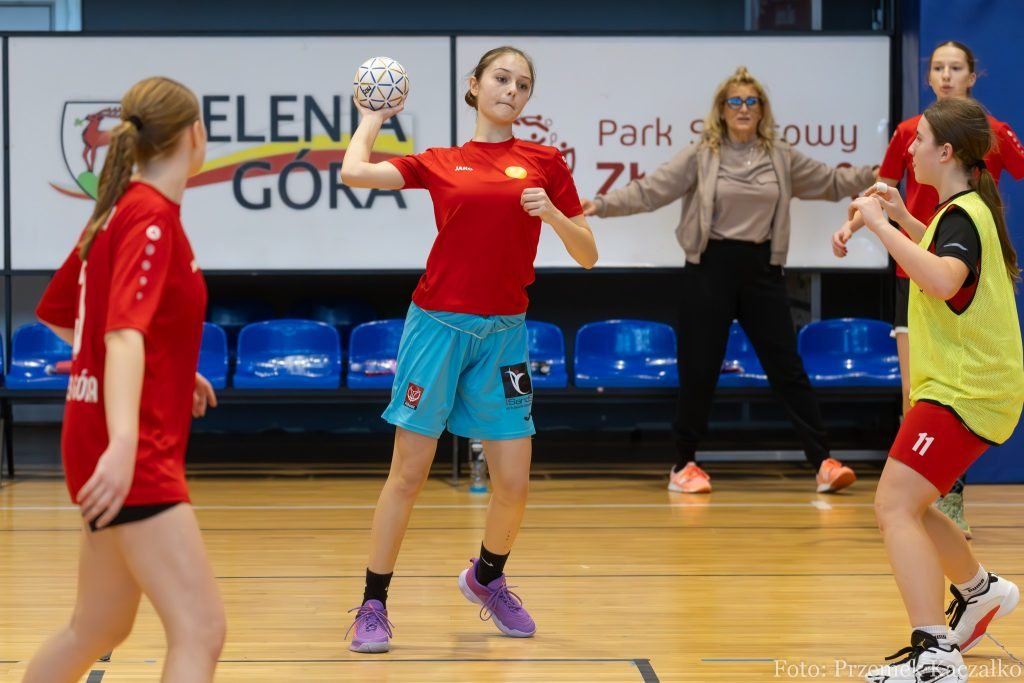 Nie było mocnych na reprezentantki SP 11