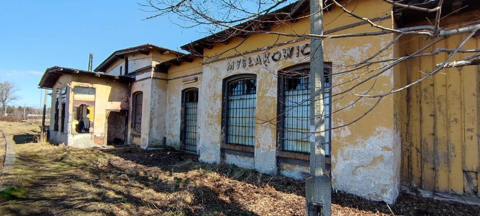 Kto kupi dworzec w Mysłakowicach? Cena 355 tys. zł
