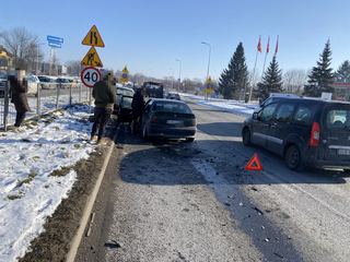 BMW i skasowany przód