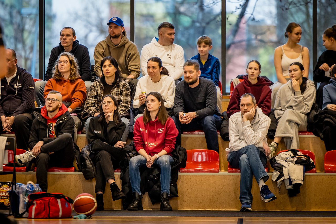 Górą gospodynie. Kapitalne widowisko w hali SP 8