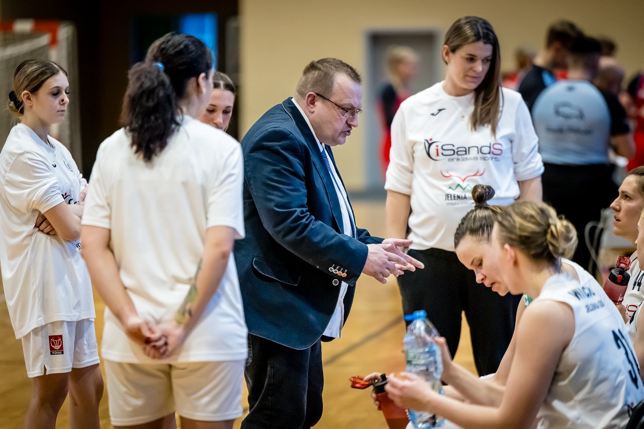 Górą gospodynie. Kapitalne widowisko w hali SP 8