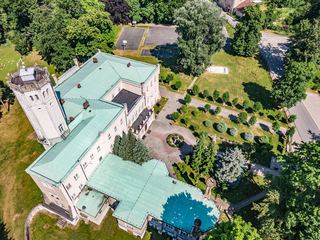 Pałac królów nadal na sprzedaż