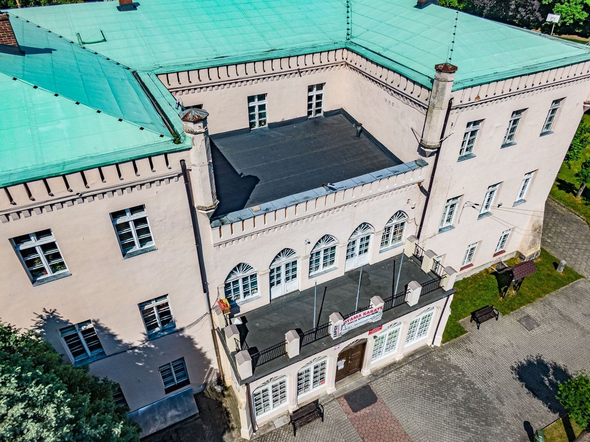 Pałac królów nadal na sprzedaż