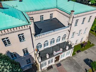 Pałac królów nadal na sprzedaż