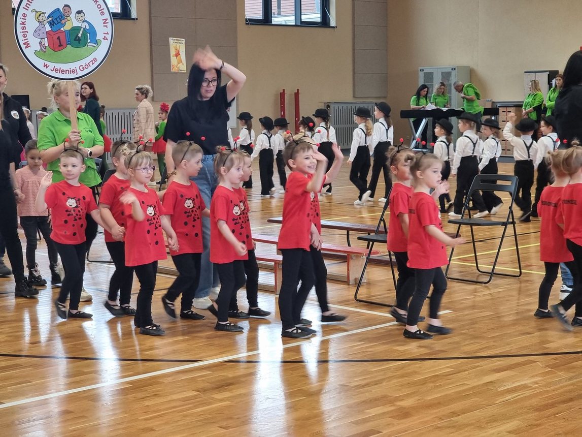 Taneczny show przedszkolaków