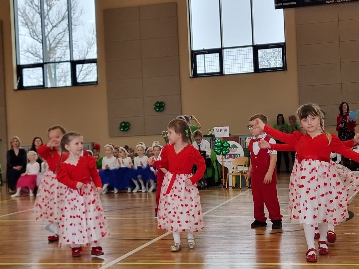 Taneczny show przedszkolaków