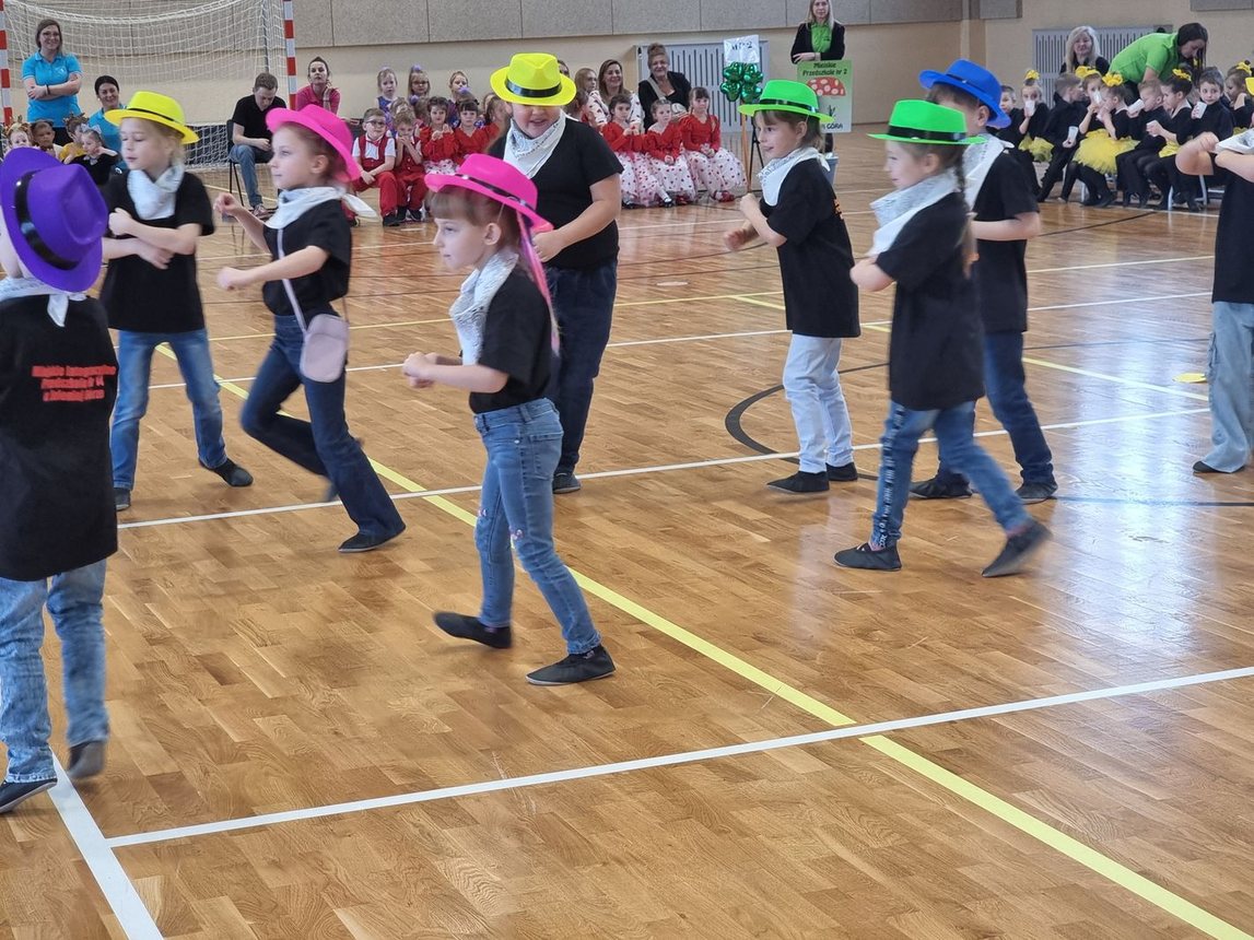 Taneczny show przedszkolaków