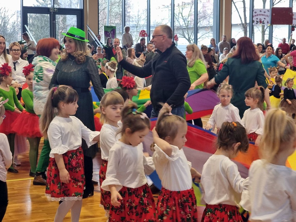 Taneczny show przedszkolaków
