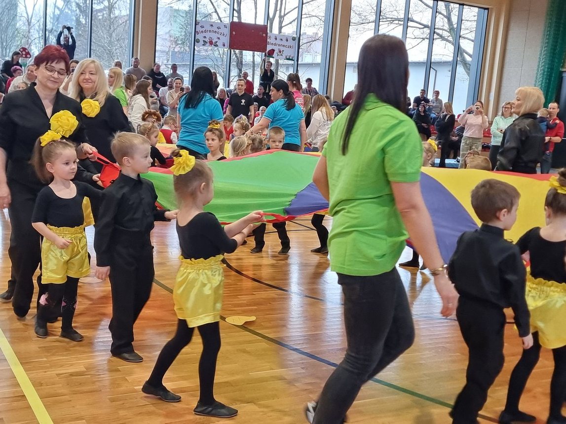 Taneczny show przedszkolaków
