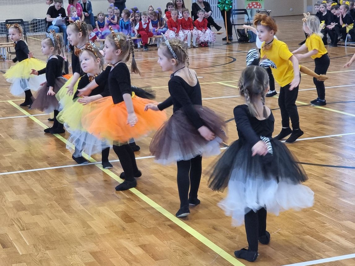 Taneczny show przedszkolaków