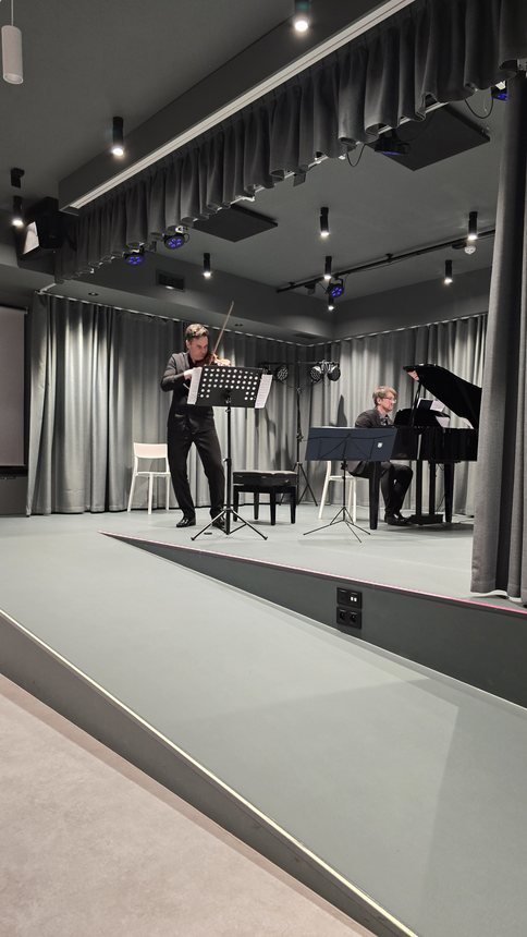 Wieczór, w którym muzyka stała się magią – Wieniawski Piano Trio w Karpaczu