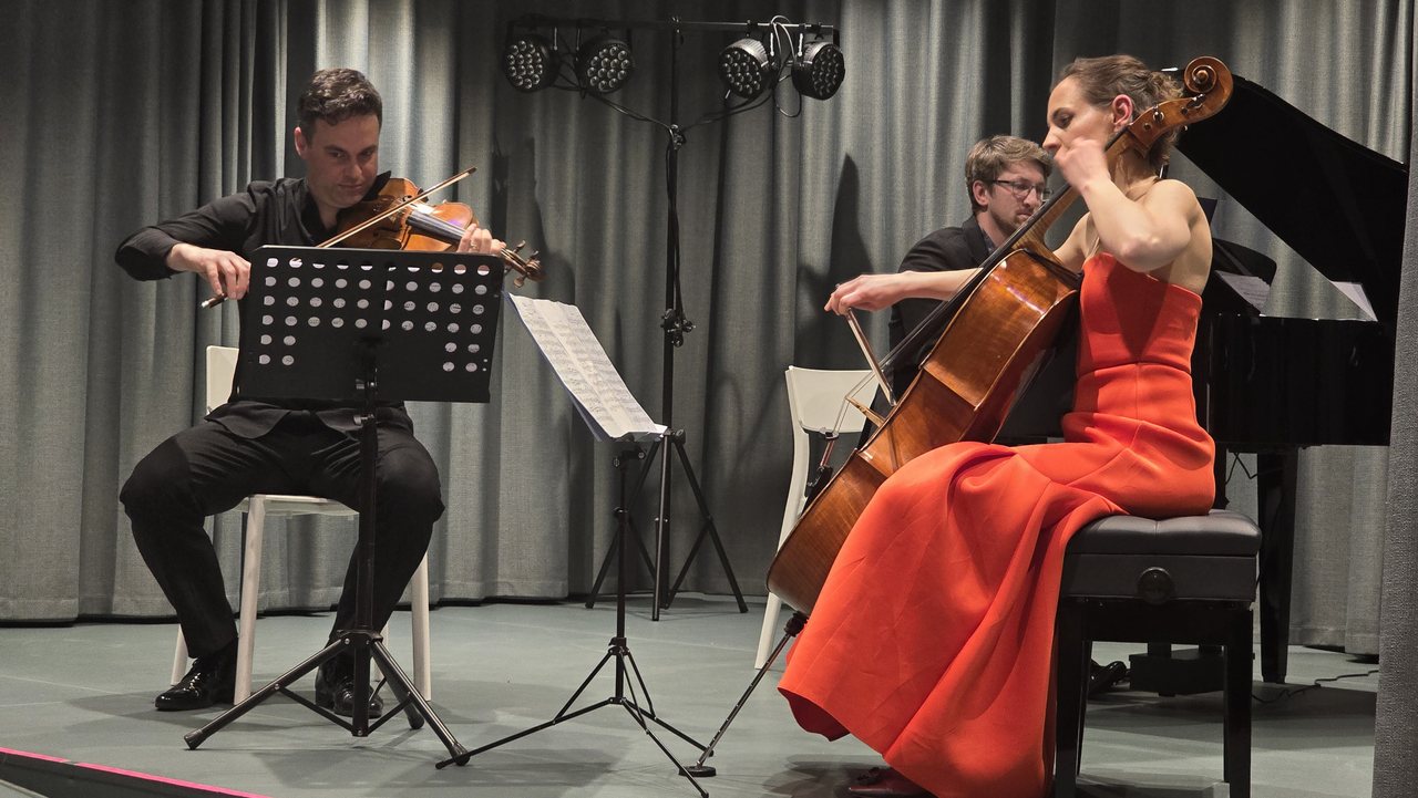 Wieczór, w którym muzyka stała się magią – Wieniawski Piano Trio w Karpaczu