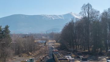Pierwsze pociągi na trasie do Karpacza