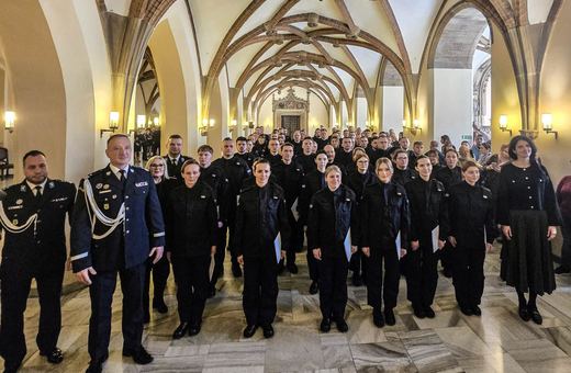 Ślubowanie nowych policjantów