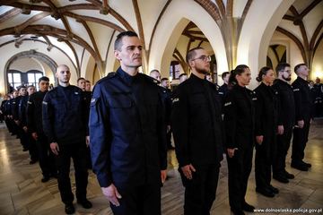 Ślubowanie nowych policjantów