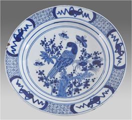 Talerz, Holandia, Delft, pocz. XVIII w., fajans, szkliwo ołowiowo – cynowe, malowanie kobaltem.