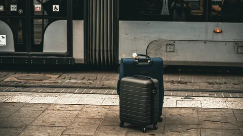 Jak dbać o walizkę, aby służyła przez lata?