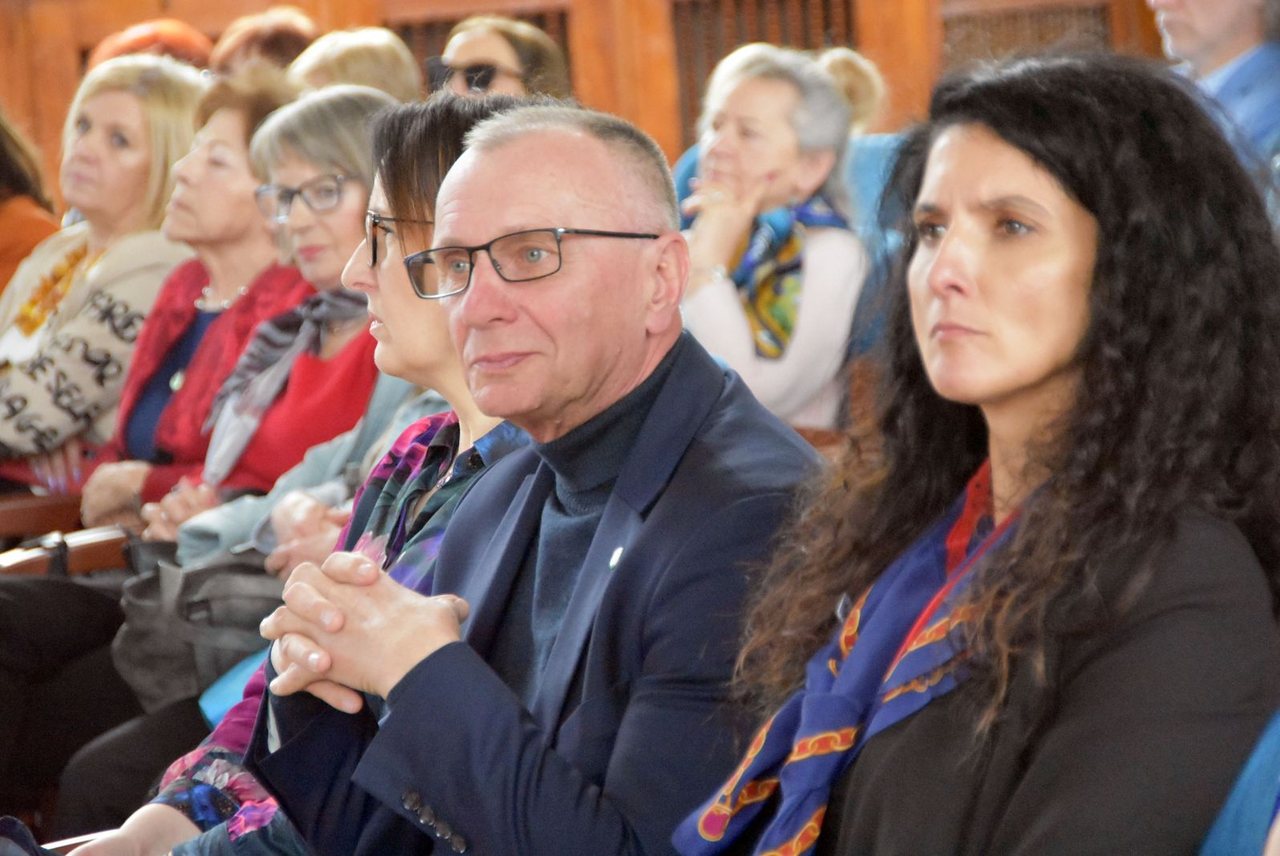400 kobiet w Żeromie