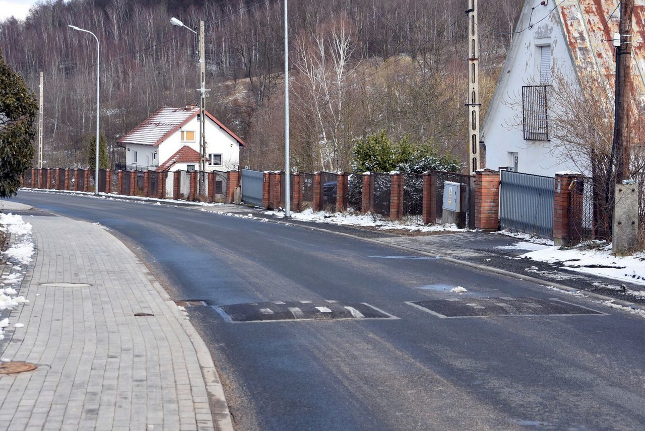 Powiat wyremontował drogę w Siedlęcinie
