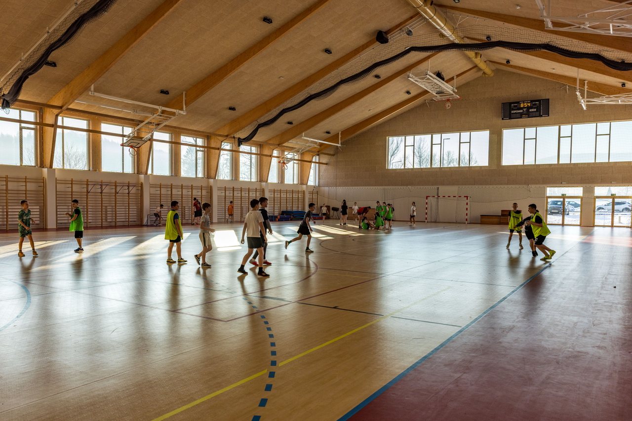 Budowa szkoły w Mysłakowicach zakończona