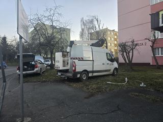 Skosił lampy