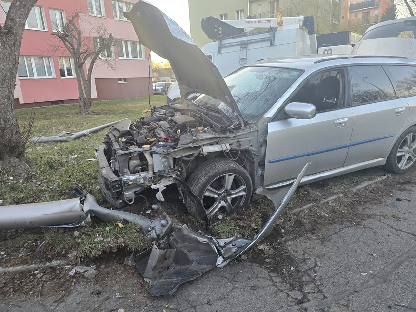 Skosił lampy
