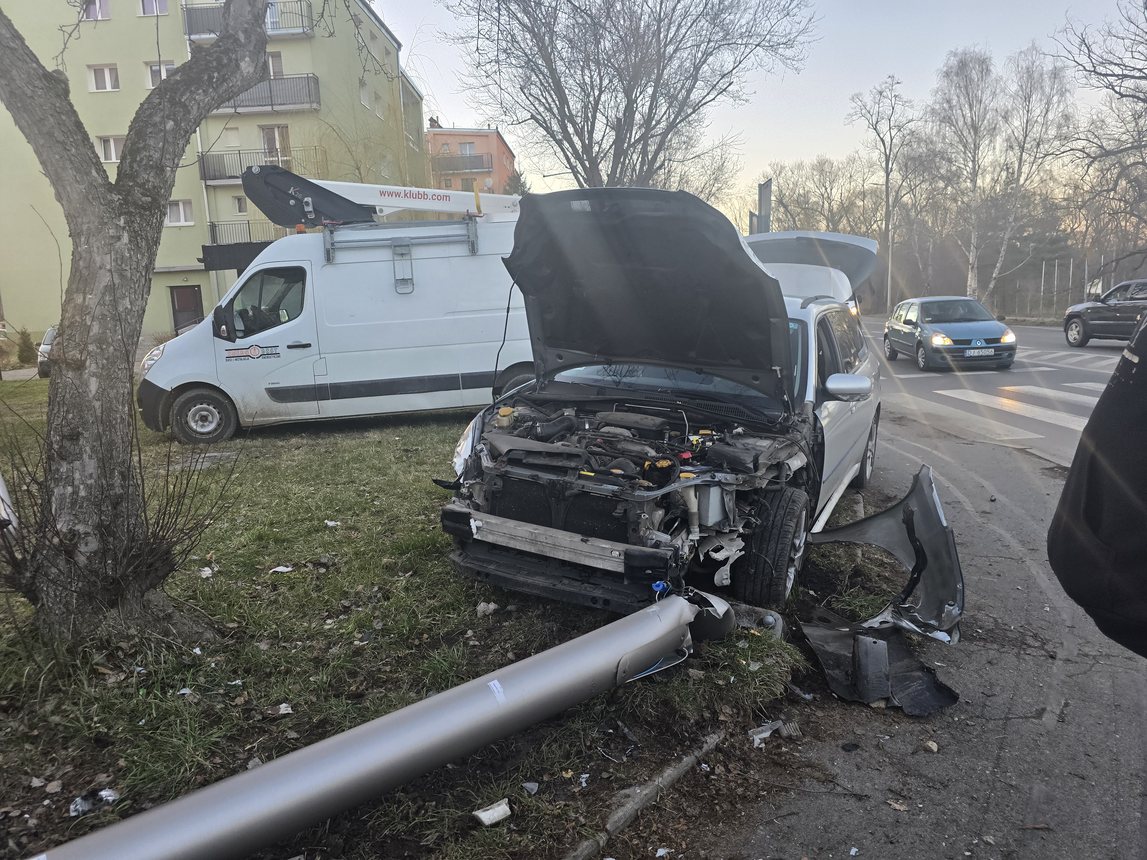Skosił lampy
