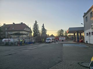 Gaz ulatniał się na stacji paliw