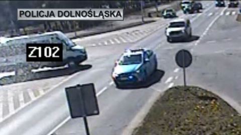 Policja eskortowała rodzącą do szpitala