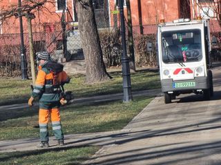 Wiosenne sprzątanie w cieplickich parkach