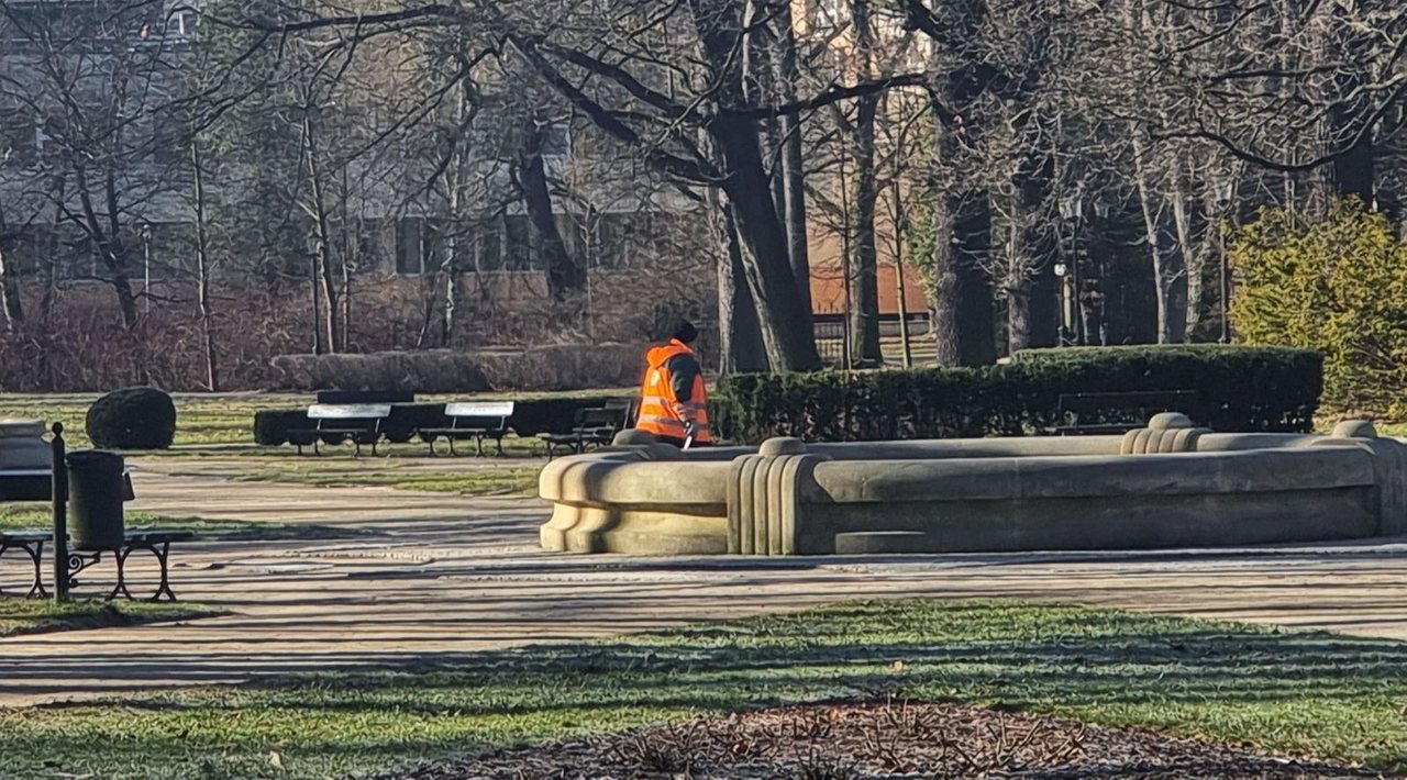Wiosenne sprzątanie w cieplickich parkach