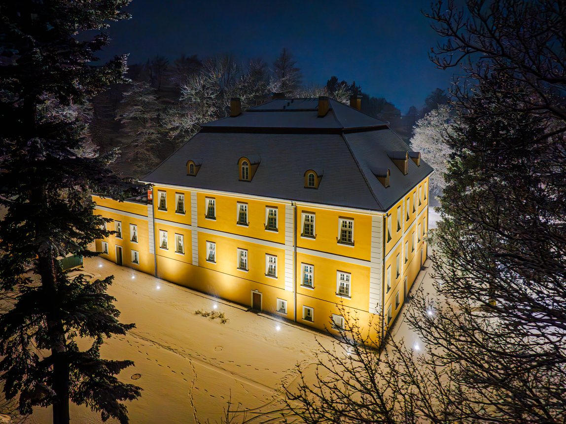 Zjawiskowy pałac w Bukowcu