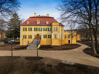 Zjawiskowy pałac w Bukowcu