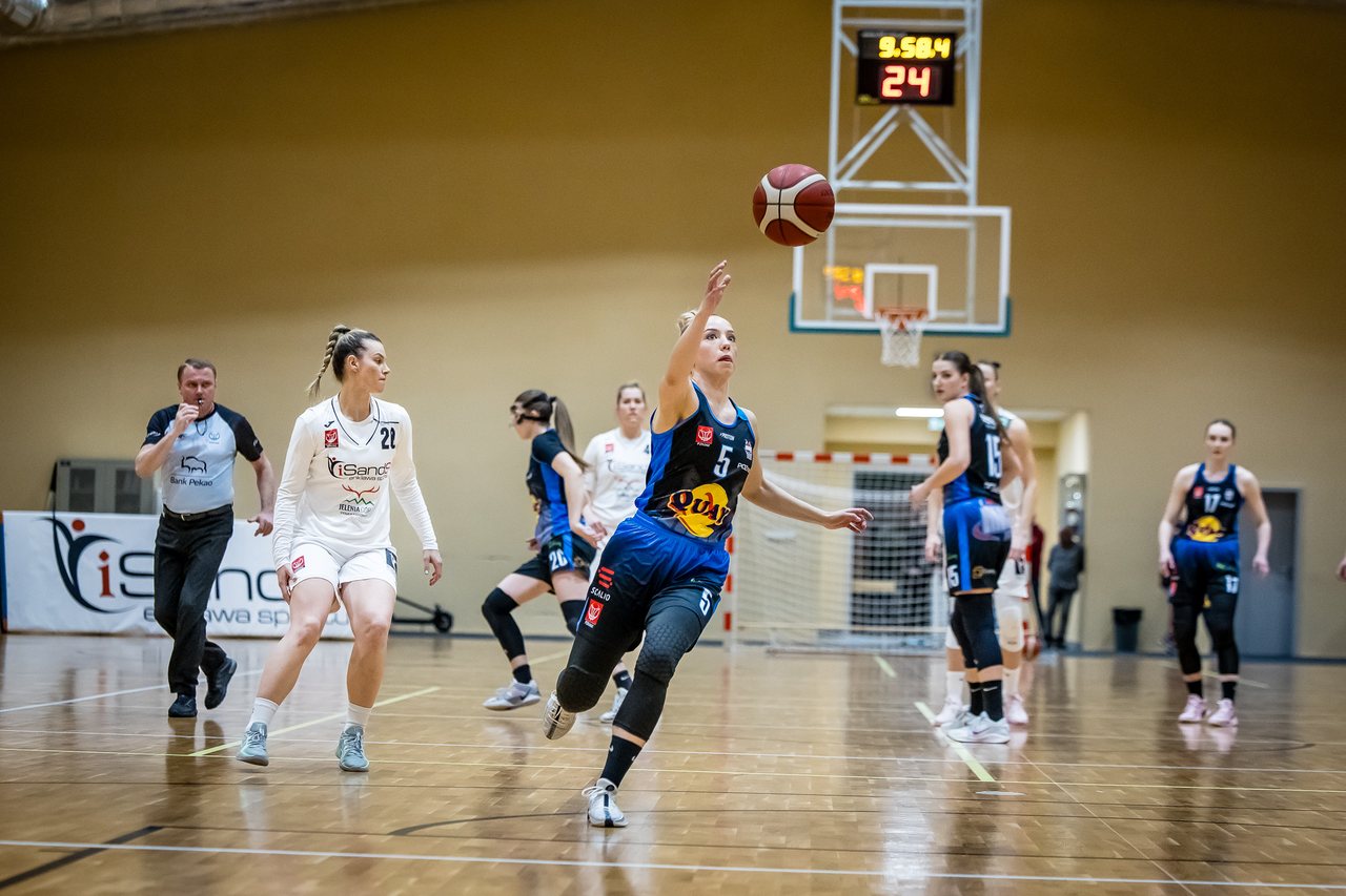 Efektowny triumf na start batalii o ekstraklasę