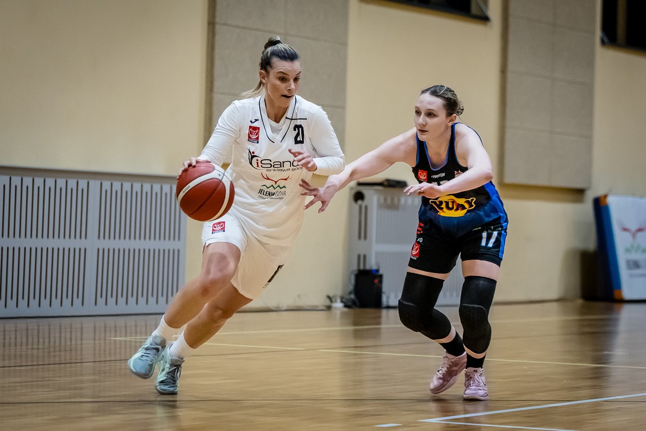Efektowny triumf na start batalii o ekstraklasę