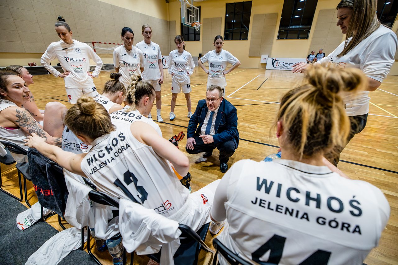 Efektowny triumf na start batalii o ekstraklasę