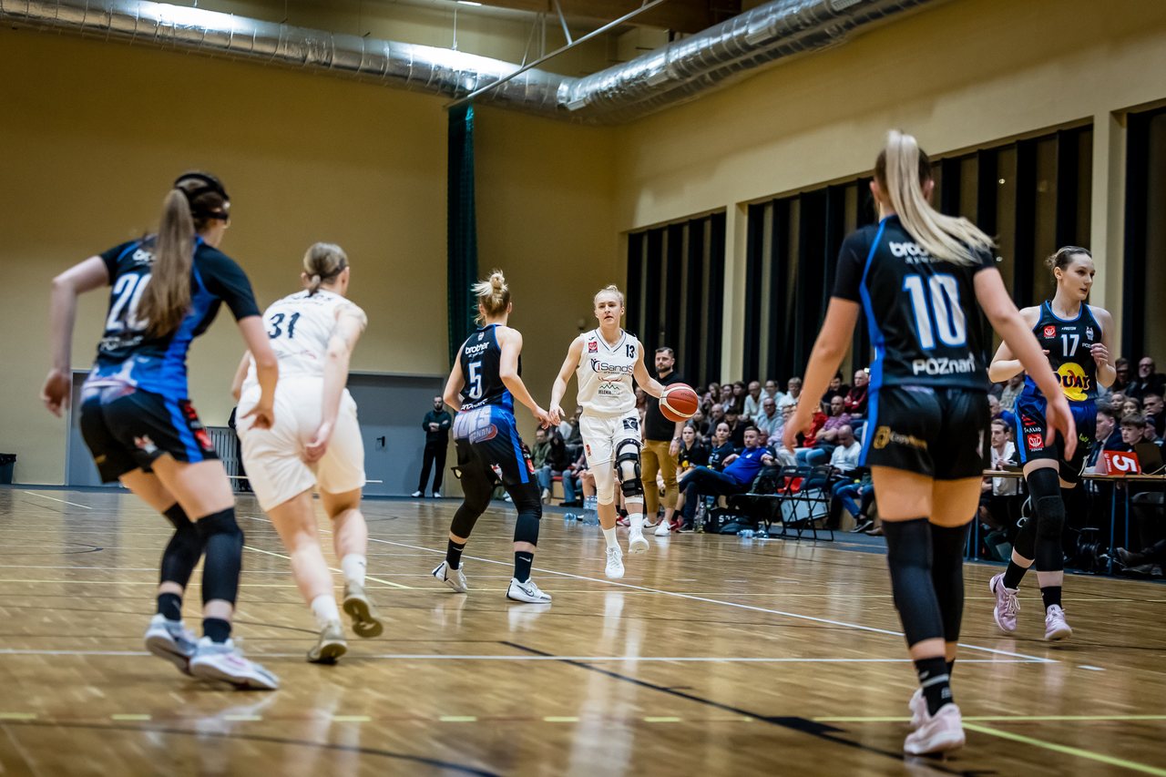 Efektowny triumf na start batalii o ekstraklasę