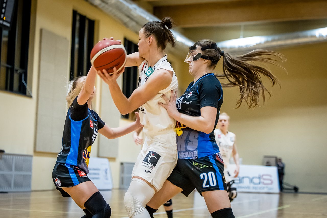 Efektowny triumf na start batalii o ekstraklasę