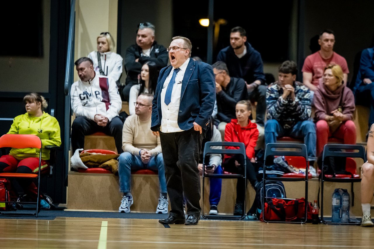 Efektowny triumf na start batalii o ekstraklasę