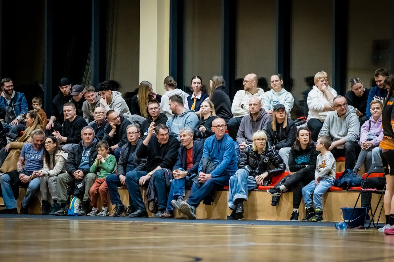 Efektowny triumf na start batalii o ekstraklasę