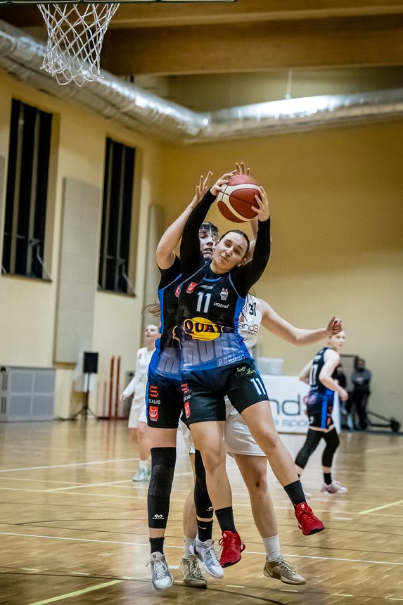 Efektowny triumf na start batalii o ekstraklasę