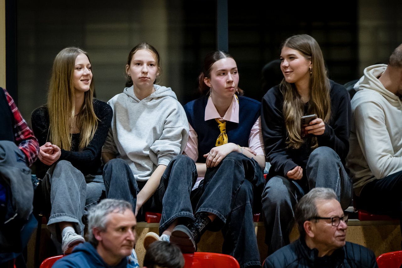Efektowny triumf na start batalii o ekstraklasę